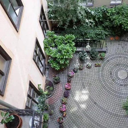 Apartment Park Danubes View Market Budapest