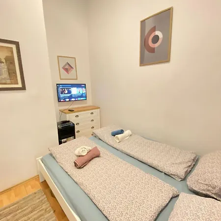 Park Danubes View Market