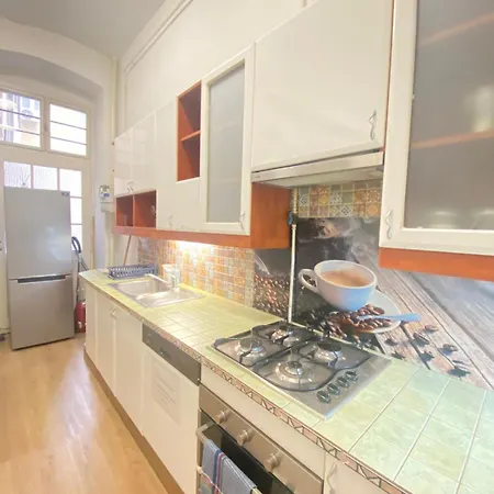 Park Danubes View Market 公寓