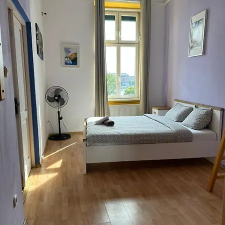 Park Danubes View Market *